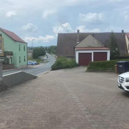 Hotel Bistro Zur Linde 3*